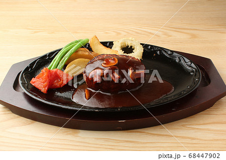 ハンバーグ 68447902