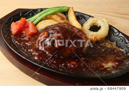 ハンバーグ 68447909