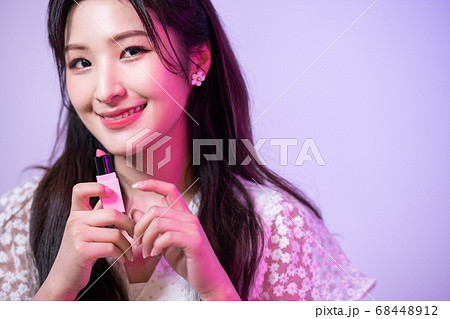 女性 女 女の子 68448912