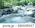 渓谷 68449047
