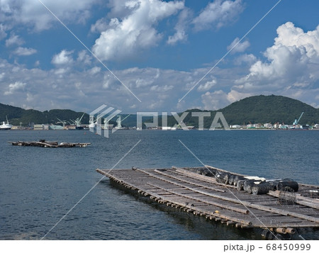相生湾の西側坪根漁港から見た相生湾の風景 相生湾の西側坪根漁港から見た相生湾の風景 68450999