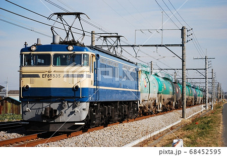 昼下がりの高崎線をゆくEF65石油貨物列車 昼下がりの高崎線をゆくEF65石油貨物列車 68452595