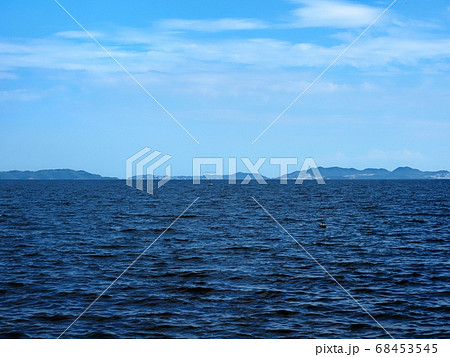 相生湾の西側坪根の海岸から見る播磨灘家島諸島の風景 相生湾の西側坪根の海岸から見る播磨灘家島諸島の風景 68453545
