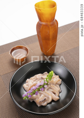 おいしいスルメイカの塩辛とイカ徳利で、今日も絶好調♪ おいしいスルメイカの塩辛とイカ徳利で、今日も絶好調♪ 68463339