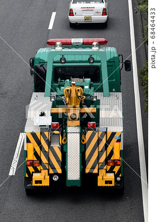 警視庁機動隊の大型レッカー車 68464433