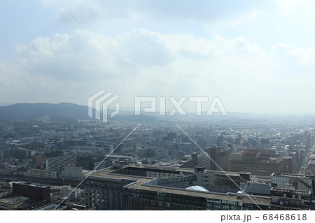 京都タワー展望台からの京都市の街並み 京都タワー展望台からの京都市の街並み 68468618