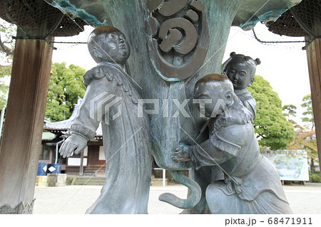 柴又帝釈天（帝釈天題経寺）　境内にある像 68471911