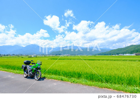 ツーリング（夏の田園風景）：安曇野 68476730