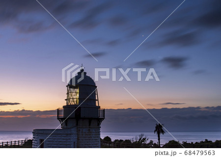 夜明けの狼煙の灯台① 68479563