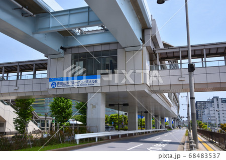 ゆりかもめ東京臨海新交通臨海線の東京国際クルーズターミナル駅 68483537