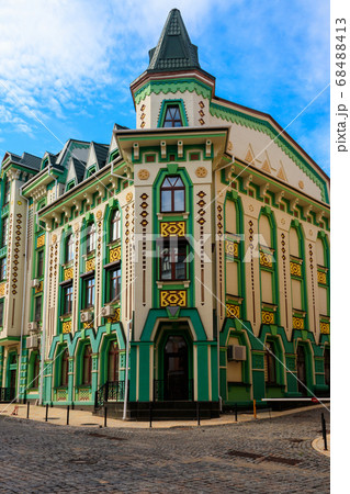 Colorful houses of Vozdvizhenka elite district Colorful houses of Vozdvizhenka elite district 68488413