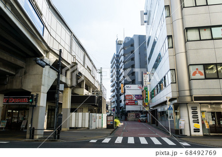 聖蹟桜ヶ丘駅前の街並み、高架下 68492769