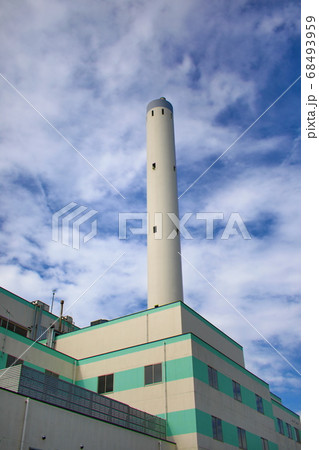 青空と清掃工場 68493959