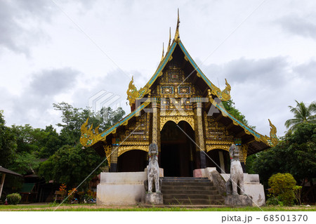 Wat buddha-en or wat Phuttha Eoen,A beautiful old temple in the middle of the valley in Mae Chaem District, Chiang Mai Province. Northern Thailand Wat buddha-en or wat Phuttha Eoen,A beautiful old temple in the middle of the valley in Mae Chaem District, Chiang Mai Province. Northern Thailand 68501370