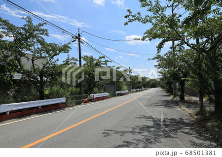 双葉郡富岡町　閑散とした街角 68501381