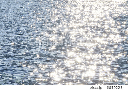 キラキラ 水面の写真素材 キラキラ 水面の写真素材