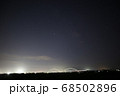 有明沿沿岸道路建設中の橋と星空 68502896