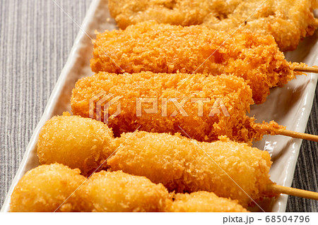 串カツ(串揚げ)盛り合わせ。 68504796