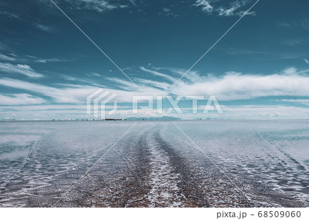 Vehicle tours for salt flats in Salar de Uyuni desert in Bolivia Vehicle tours for salt flats in Salar de Uyuni desert in Bolivia 68509060