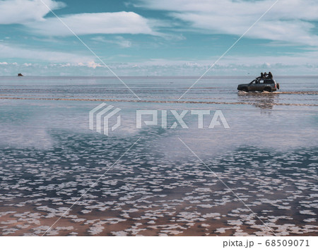 Vehicle tours for salt flats in Salar de Uyuni desert in Bolivia 68509071