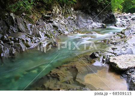 夏の中津川渓谷（猪苗代町・北塩原村） 68509115