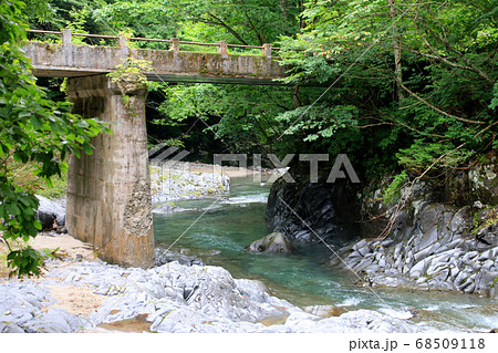 夏の中津川渓谷（猪苗代町・北塩原村） 68509118