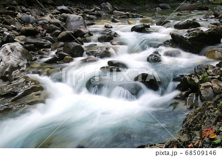 夏の中津川渓谷（猪苗代町・北塩原村） 68509146