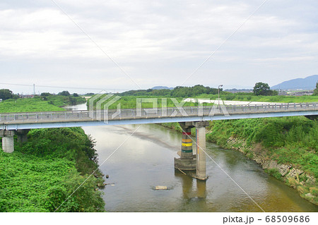 石山駅から米原駅までの琵琶湖線車窓からの風景 石山駅から米原駅までの琵琶湖線車窓からの風景 68509686