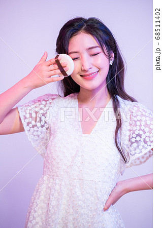 女性 女 女の子 68511402