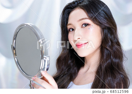 女性 女 女の子 68512596