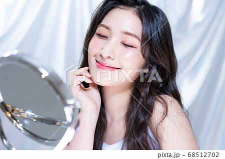 女性 女 女の子 68512702