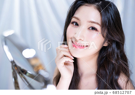 女性 女 女の子 68512707