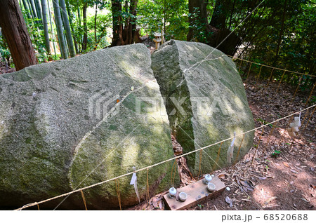 月輪岩 御厨子神社 奈良県 月輪岩 御厨子神社 奈良県 68520688