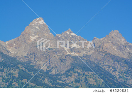 Beautiful view of the Grand Teton Mountains in the Grand Teton National Park, Wyoming Beautiful view of the Grand Teton Mountains in the Grand Teton National Park, Wyoming 68520882