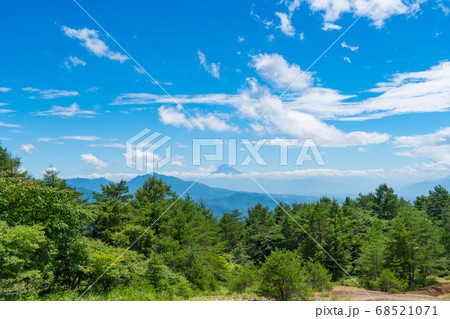 まきば公園から見た富士山(山梨県立八ヶ岳牧場) まきば公園から見た富士山(山梨県立八ヶ岳牧場) 68521071
