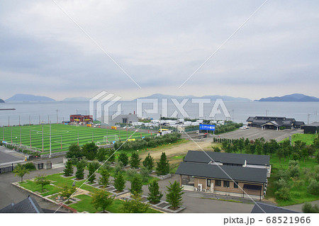 坂出駅から岡山駅までの瀬戸大橋線車窓からの風景 68521966