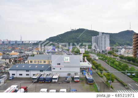 坂出駅から岡山駅までの瀬戸大橋線車窓からの風景 68521971