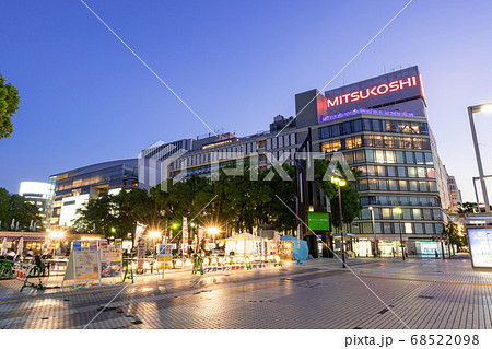 愛知県 名古屋中区・栄・都市風景 久屋大通公園 ミツコシマエヒロバス 名古屋栄三越 ビアガーデン 夜 愛知県 名古屋中区・栄・都市風景 久屋大通公園 ミツコシマエヒロバス 名古屋栄三越 ビアガーデン 夜 68522098