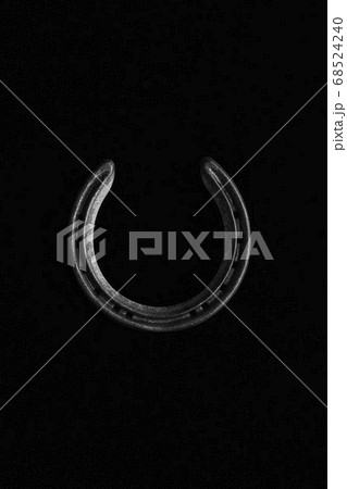 カッコイイ蹄鉄 68524240