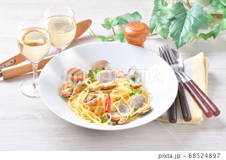 イタリアンパスタのボンゴレ・ロッソ(あさりの塩味のパスタ) イタリアンパスタのボンゴレ・ロッソ(あさりの塩味のパスタ) 68524897