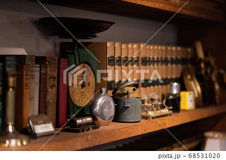 アンティークショップ アンティークショップ 68531020