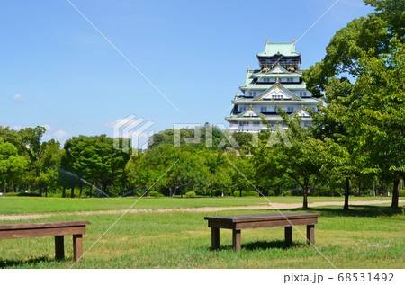 大阪城　西の丸庭園から望む天守閣 68531492