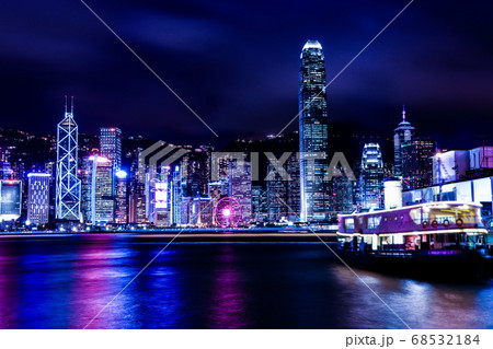 香港ビクトリアハーバーの夜景の写真素材