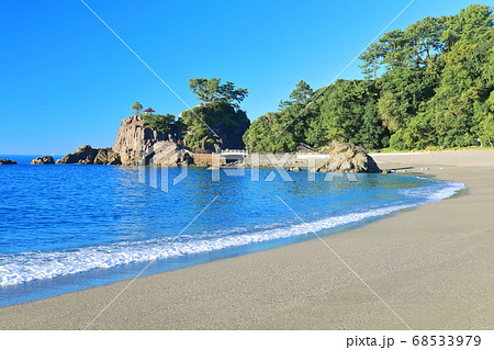 【高知県】快晴下の桂浜 68533979