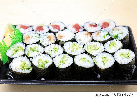 おいしいかっぱ巻と鉄火巻と梅じそ巻の盛合せ 68534277