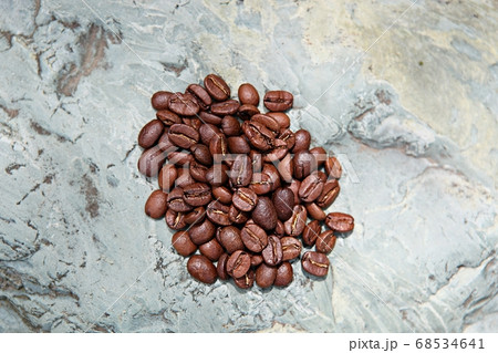 コーヒー 豆 クローズアップ 68534641