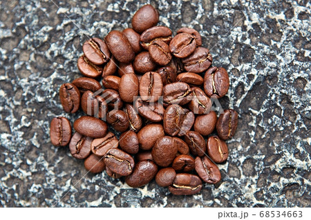 コーヒー 豆 クローズアップ 68534663