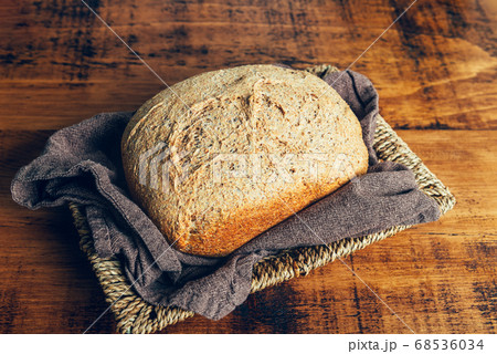 Homemade wholemeal bread Homemade wholemeal bread 68536034