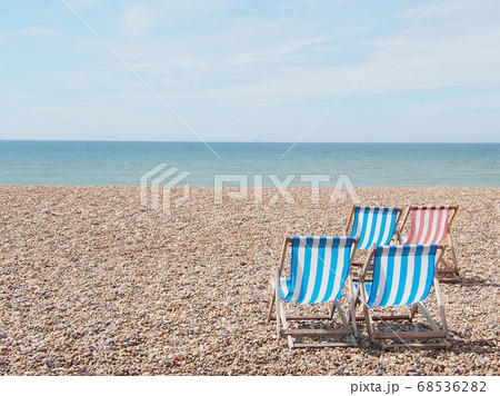 海辺のデッキチェア ブライトンビーチ イギリス 海辺のデッキチェア ブライトンビーチ イギリス 68536282