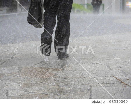 豪雨 68539049
